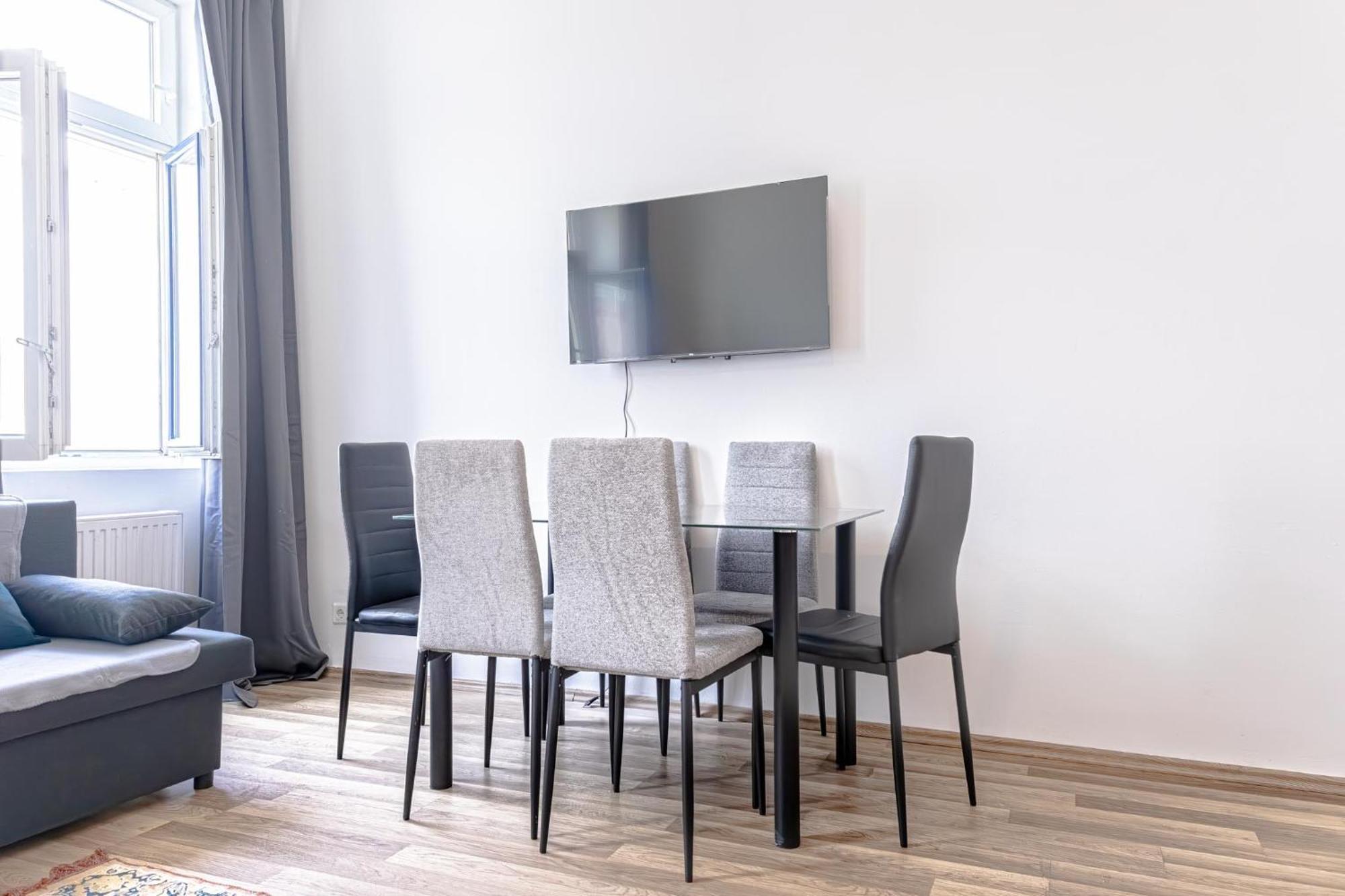 Explore Vienna 2Br And 1Lr Retreat Near Westbahnhof Esterno foto