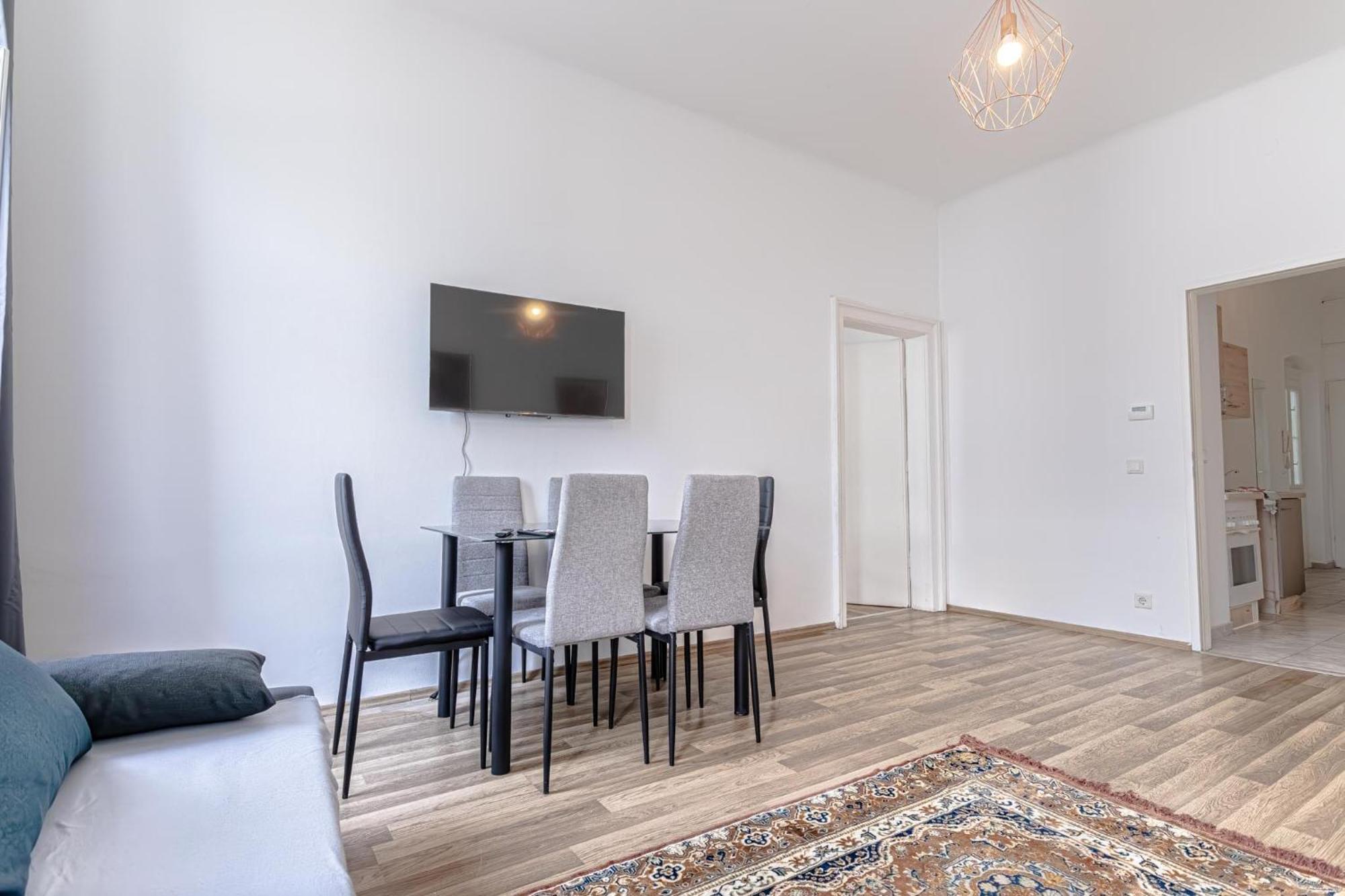 Explore Vienna 2Br And 1Lr Retreat Near Westbahnhof Esterno foto