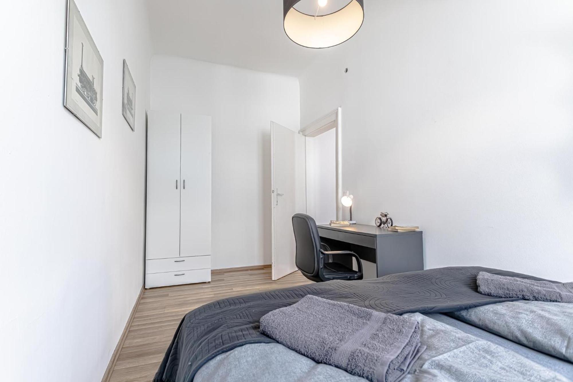 Explore Vienna 2Br And 1Lr Retreat Near Westbahnhof Esterno foto