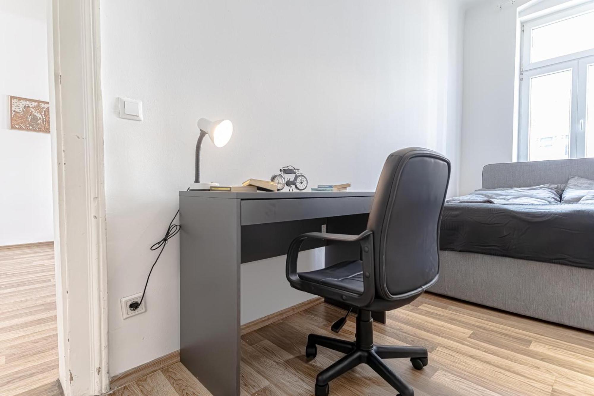 Explore Vienna 2Br And 1Lr Retreat Near Westbahnhof Esterno foto